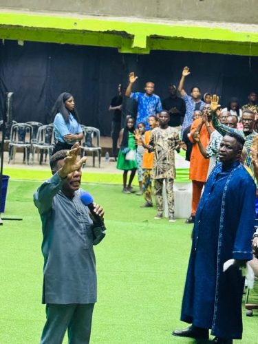 PHOTO-2025-12-05-11-53-17-5