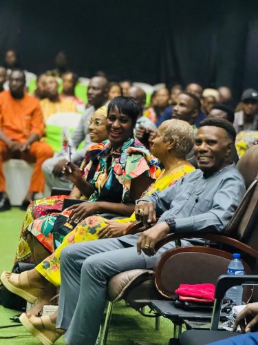 PHOTO-2025-12-05-11-53-24-1